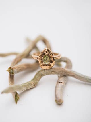 Karley Ring in Goud voor wholesale door June and Valentina