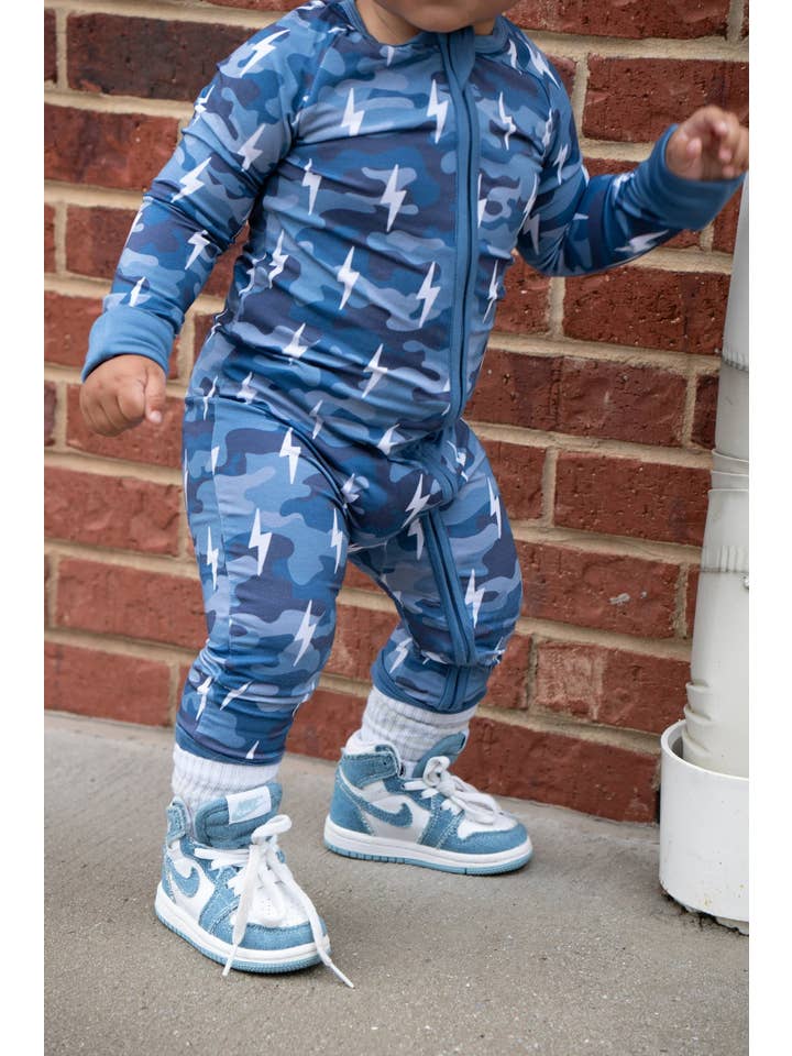 Lucky Panda Kids - Wholesale Jumpsuit - Baby - Bamboo Zip Romper | Blue Camo Bolts11