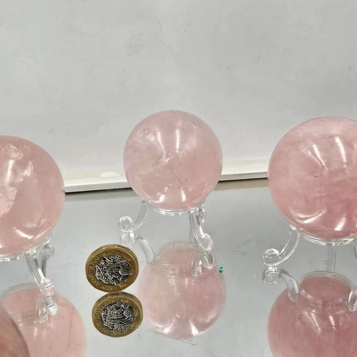 Distinction Crystals – wholesale Spiritual stone/crystal – Rose Quartz Crystal Sphere 150-250g1