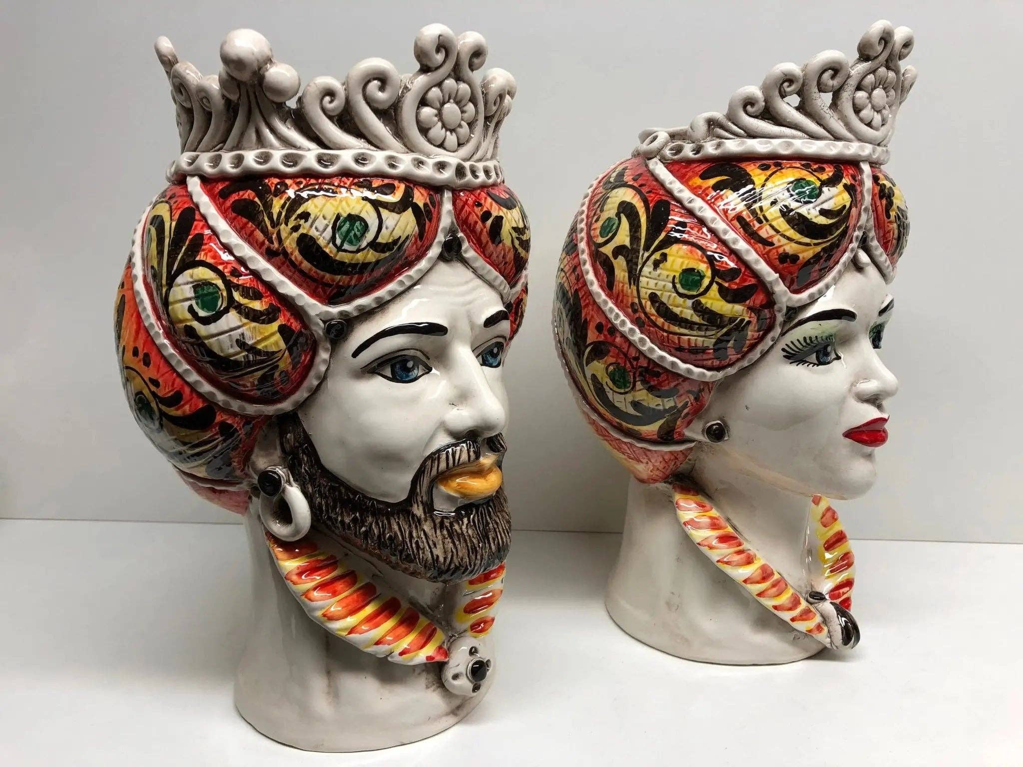 DD Ceramiche Siciliane - Vendita all'ingrosso Statuette decorative - Teste di Moro Normanna Ceramica Caltagirone Linea cm H.30 L.19 Artigianale Giallo Arancione6