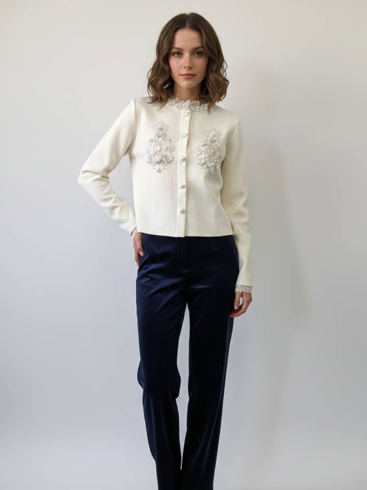 Cardigã Creme com Pérolas Aplicadas por atacado de ELPPIS US