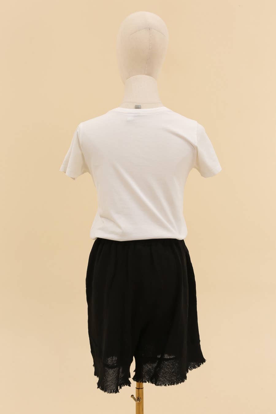 LÉA & LUC - Wholesale Shorts - Women's - Shorts in 50% cotton 50% linen REF. 100781