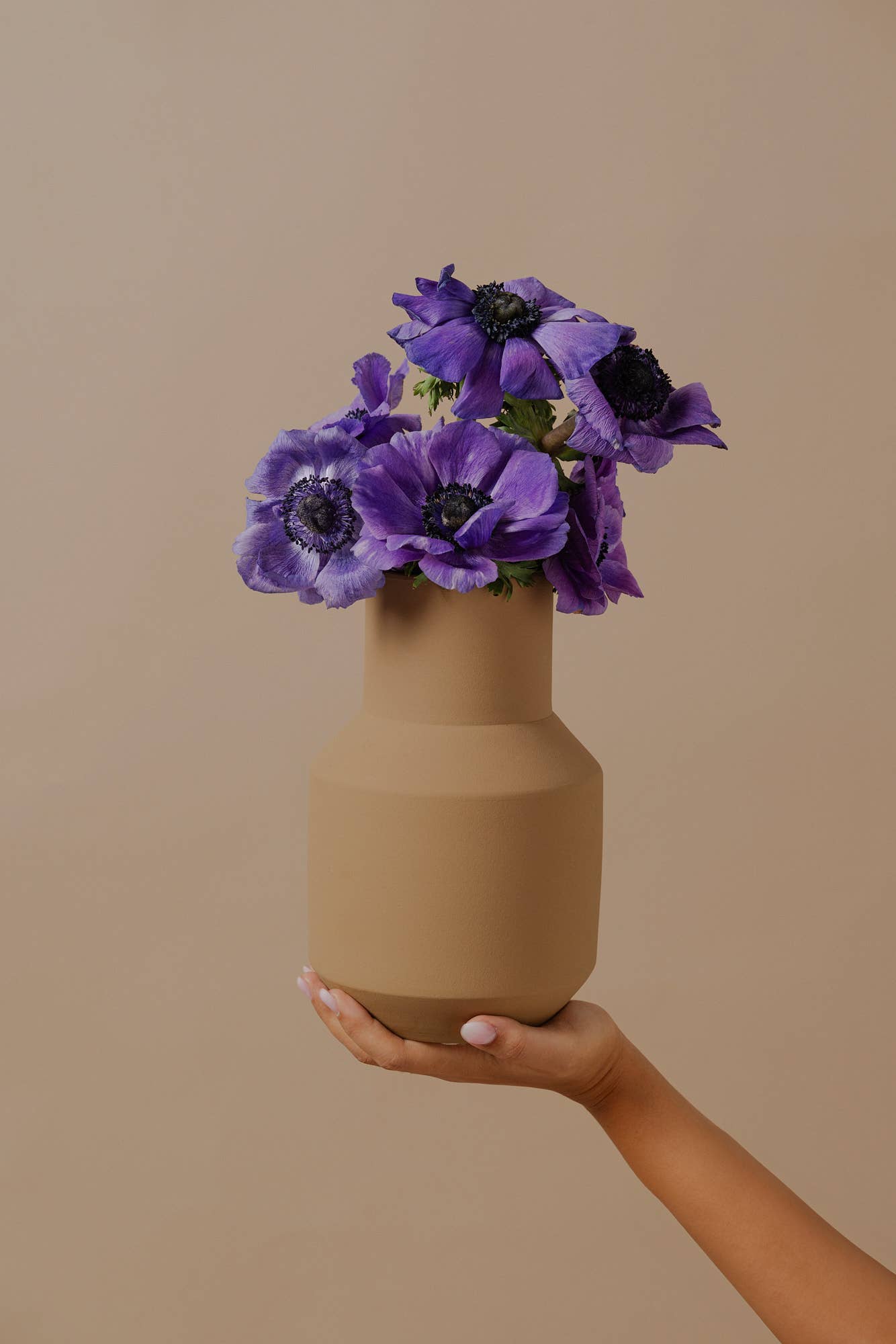 Sado Vase - Light Brown - Ceramic Perfect for dried flower for wholesale on Faire0