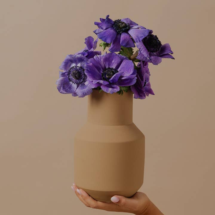Sado Vase - Light Brown - Ceramic Perfect for dried flower for wholesale on Faire0