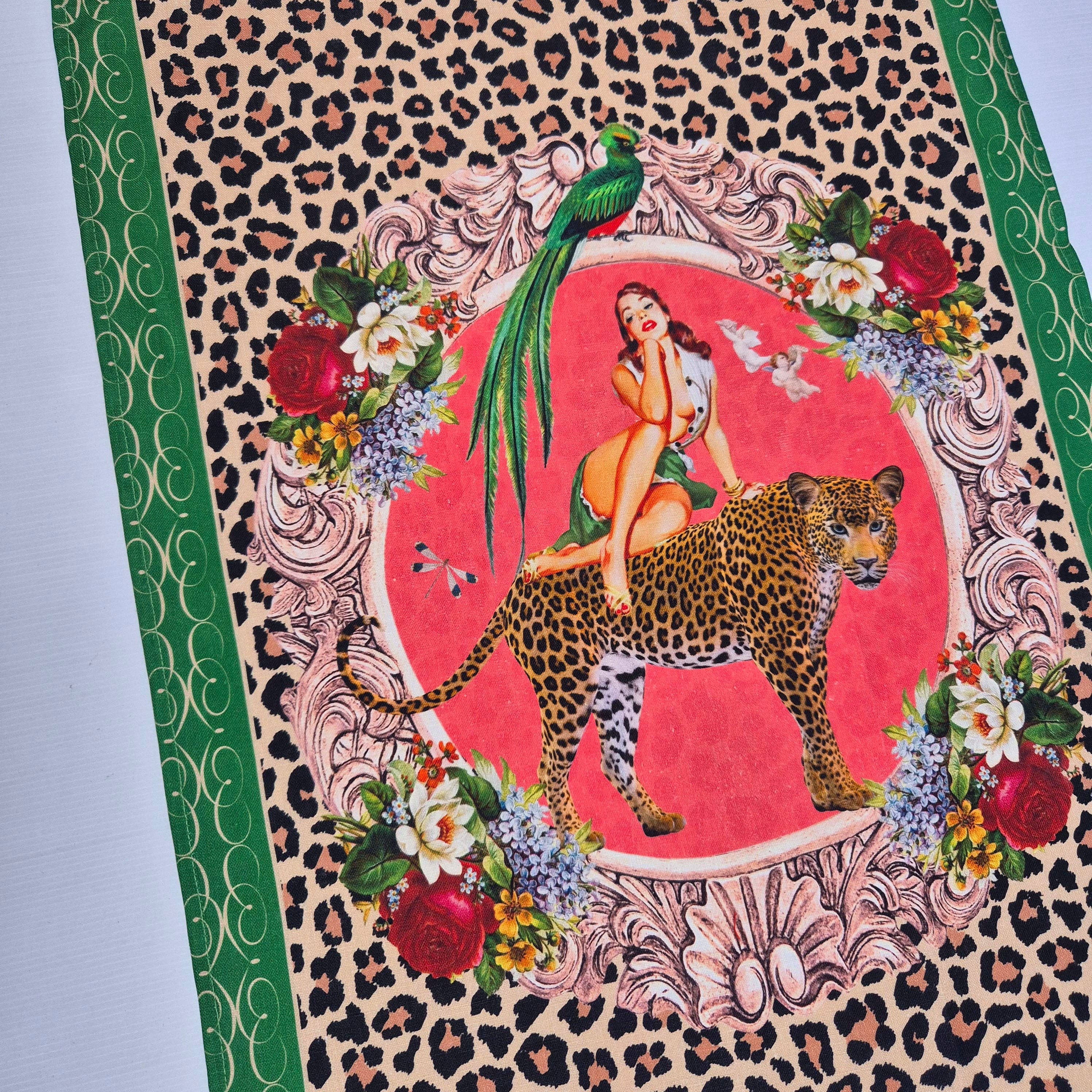 Queen K - Wholesale Tea towel - Alice Retro Glamour 100% Linen Tea Towel3