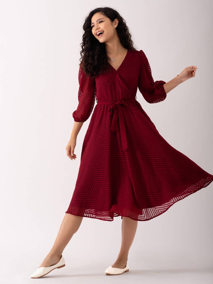 STYLE INSTANT - Wholesale Dress - Women's - Maroon Oak Chiffon Brasso Swiss Dot V-Neck Dress