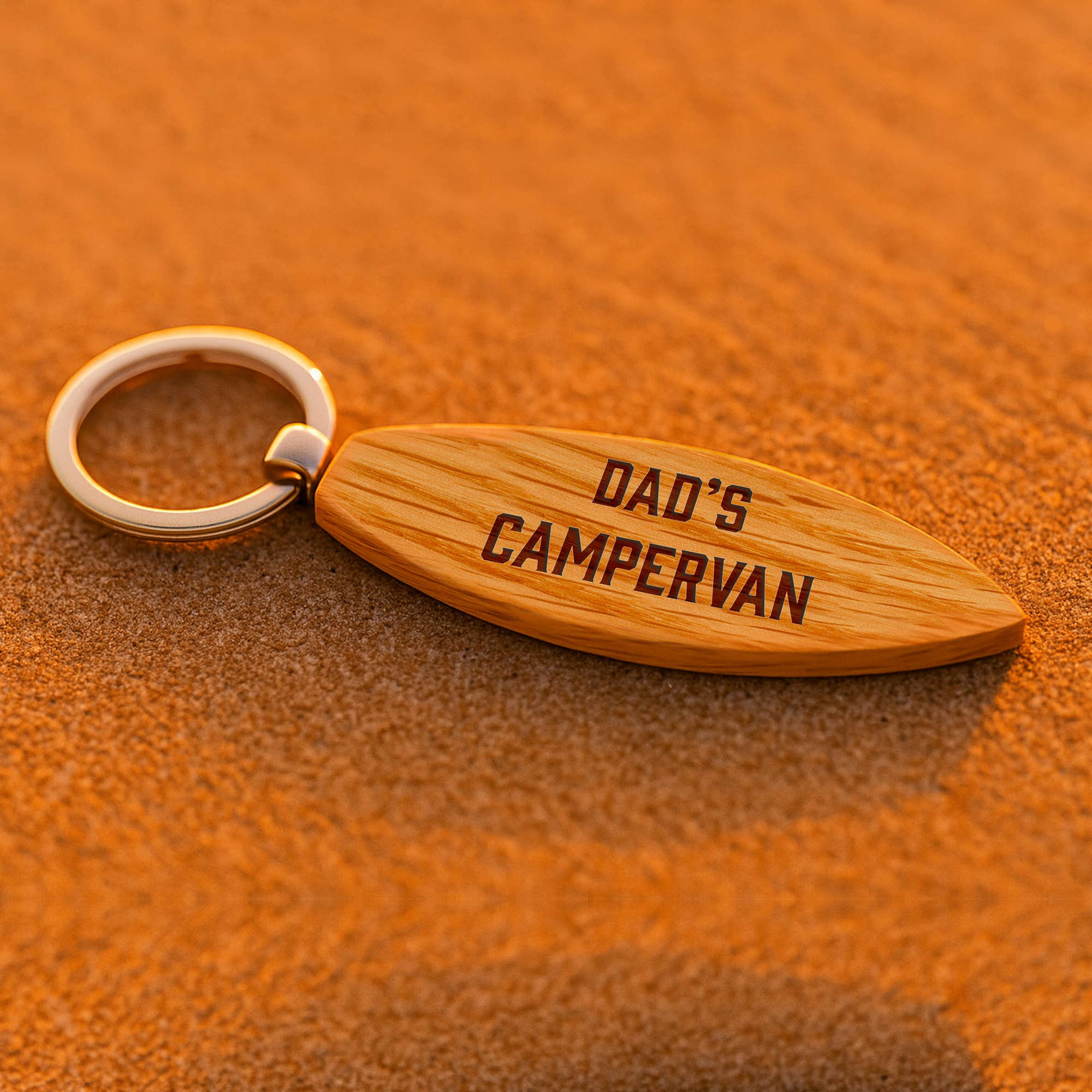 CGB Giftware - Vente Porte-clés – homme - Porte-clés planche de surf en chêne "Le camping-car de papa"0