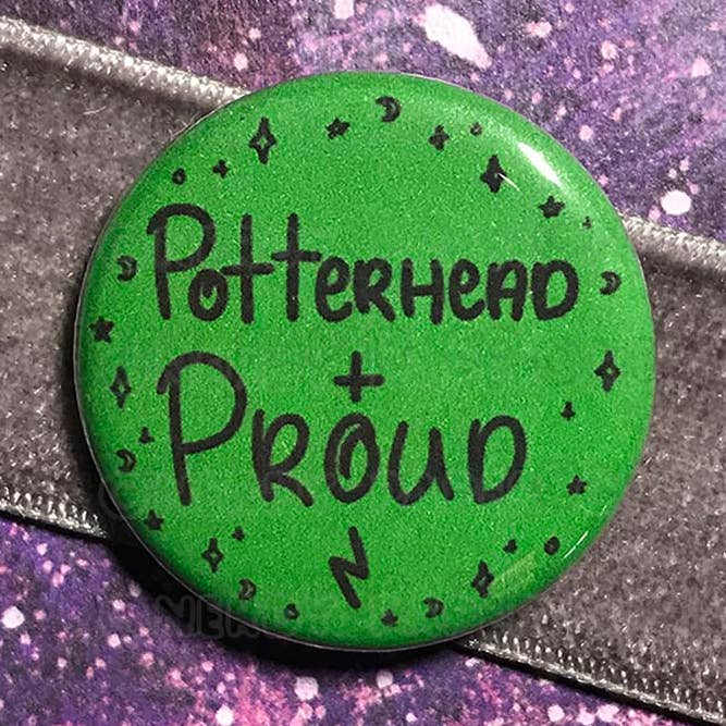 POTTERHEAD + PROUD PIN BADGE | Håndtegnet troldmandskunst | Håndlavet pin-badge for engroshandel hos NERDY PAPER CO.