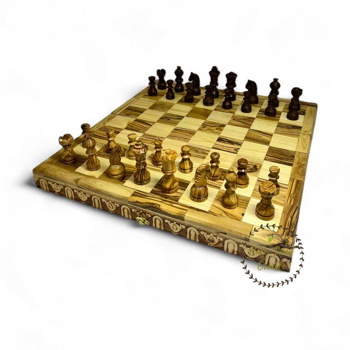 Jeu d'échecs en bois d'olivier pour la vente par Holy Land Cradle