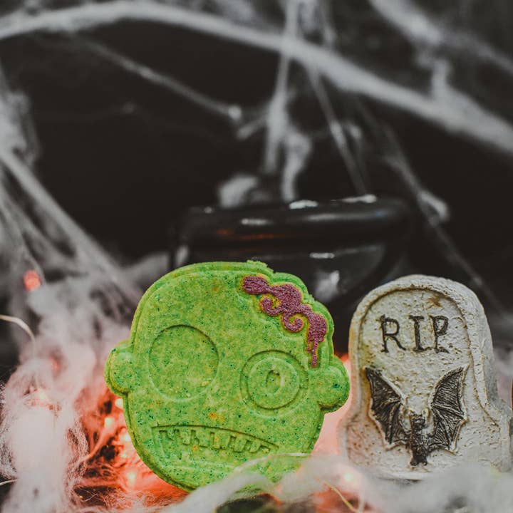 The Bath Lab - Wholesale Bath Bomb/Fizz - Zombie Brains | Bath Bomb