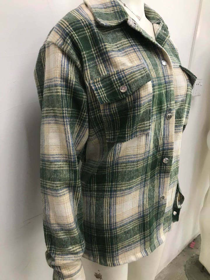 Rosa Clothing - Wholesale Shirt Jacket/Shacket - Women's - Contrasting long-sleeved brushed plaid jacket6