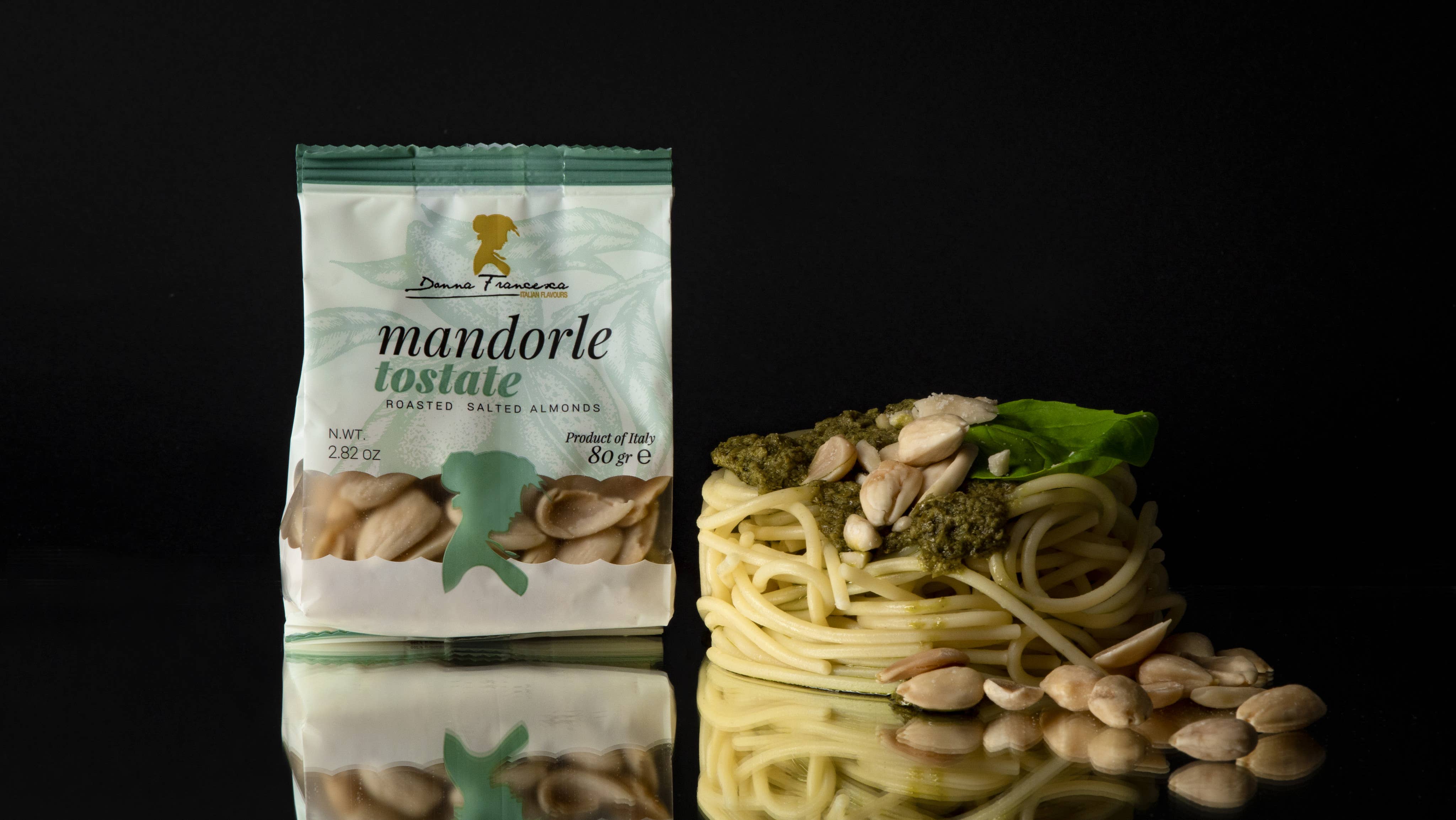 Donna Francesca - Wholesale Nuts - Salted Toasted Almonds 80 g - Made in Italy Premium Quality3