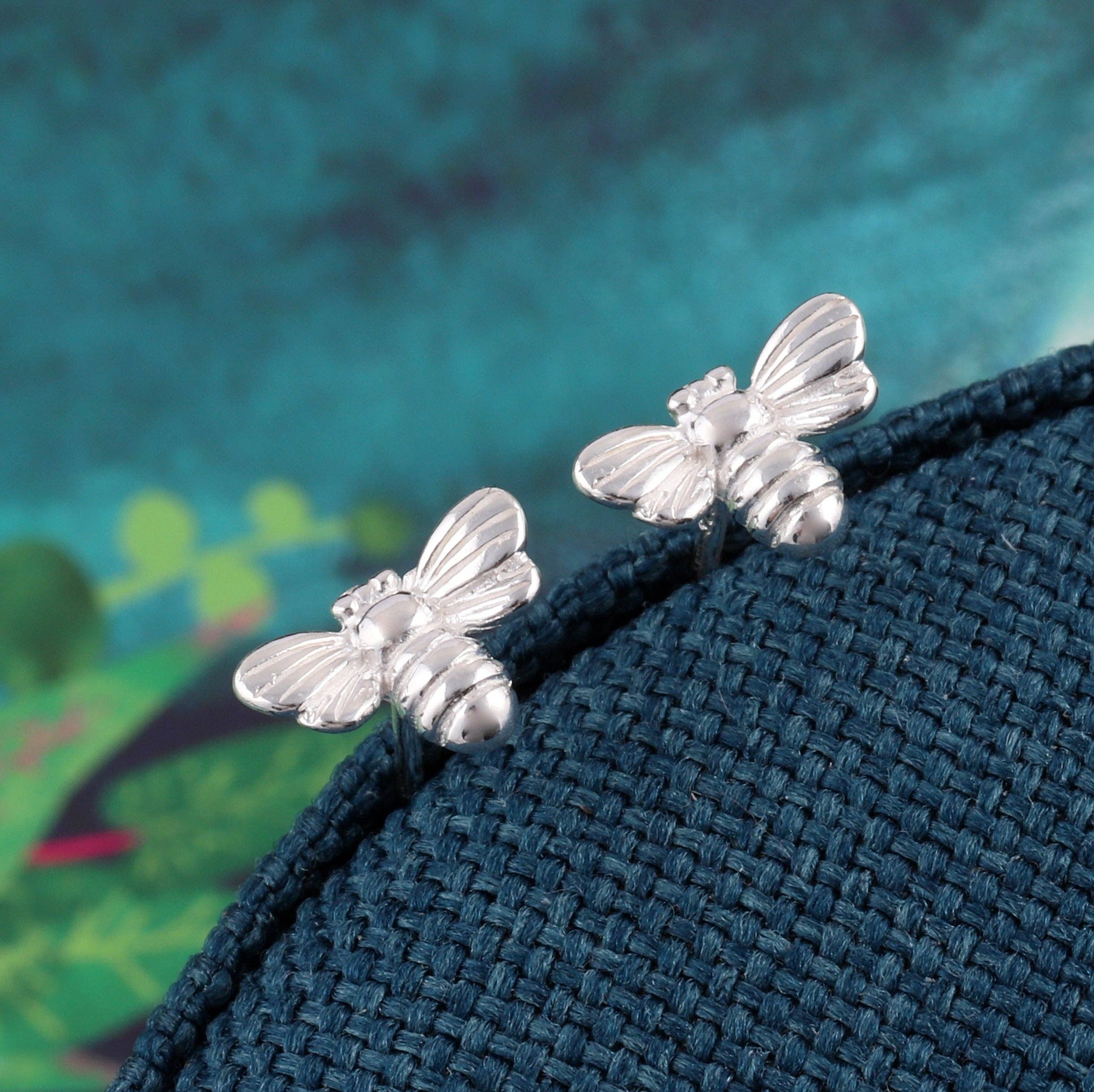 Attic creations - Wholesale Stud/Post Earrings - TT51071 'Wonderful life' bee earrings S/G0