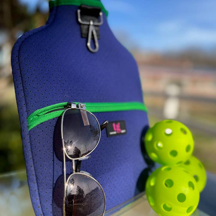 TAYLOR GRAY - Wholesale Sporting Accessories - The Lynne Pickleball Paddle Cover | shoptaylorgray1