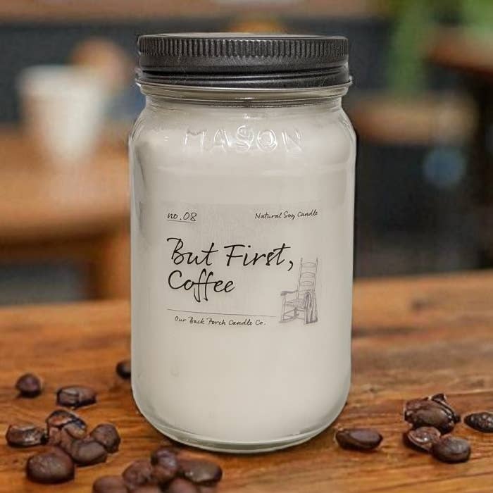 Mais d'abord, bougie au soja parfum café pour la vente par Our Back Porch Candle Co