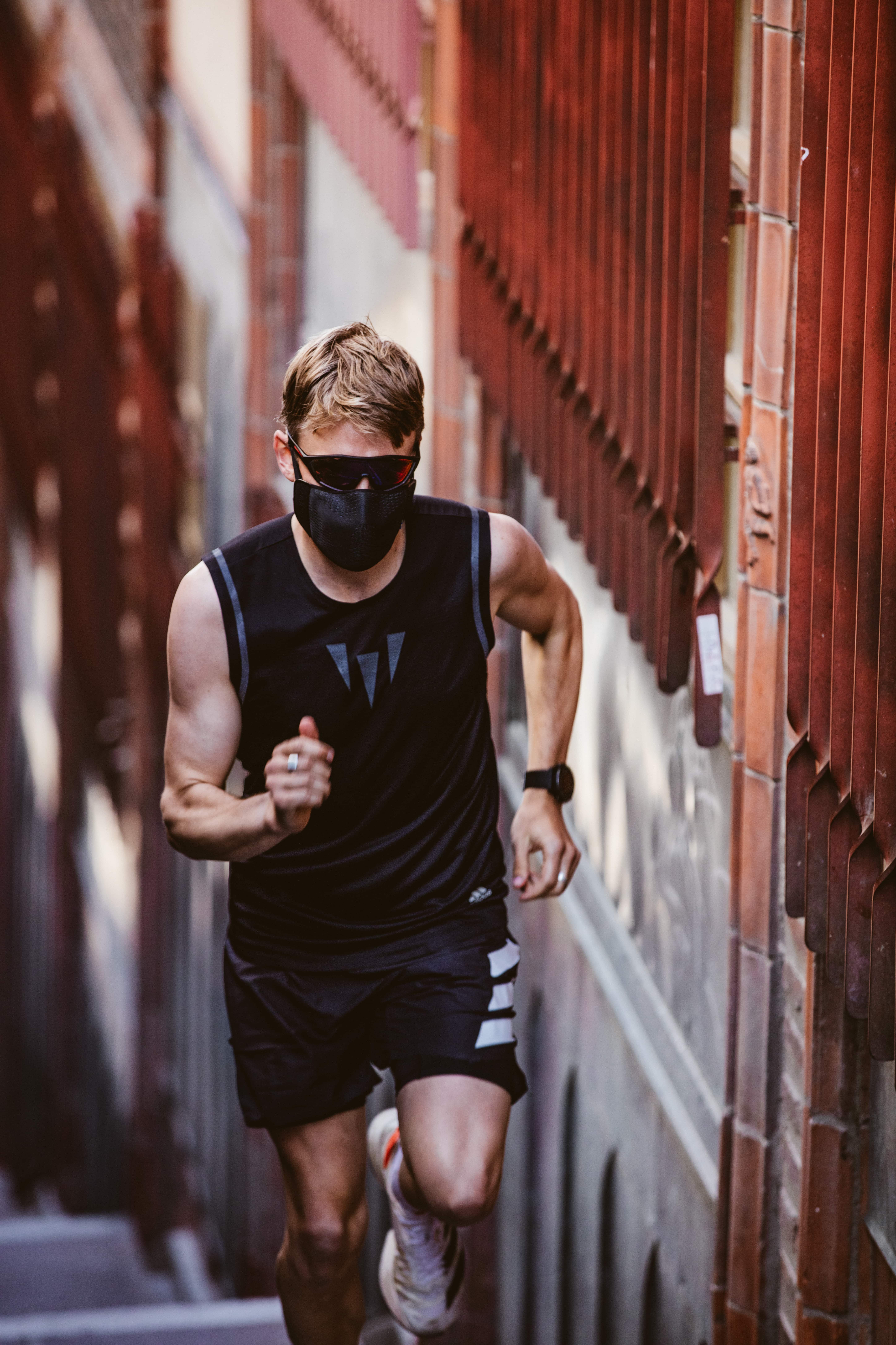 Storm Black Air Mask Active (KN95, reusable facemask) for wholesale on Faire9