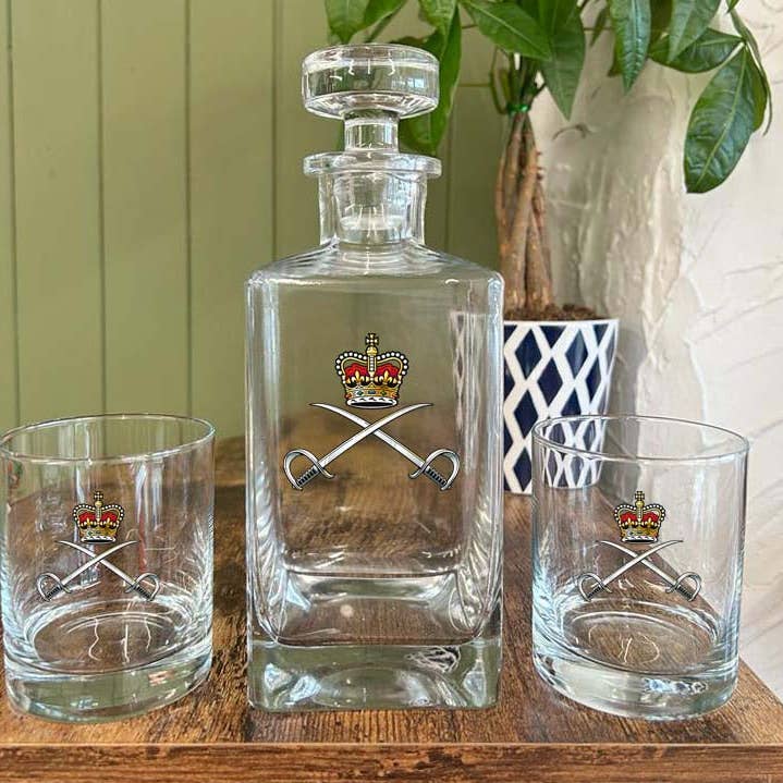 Korps für körperliche Ausbildung des Königlichen Heeres – Dekanter für den Großhandel von Thecraftyblackdog