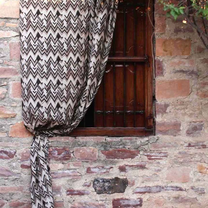 Hyge Home Decor | Cortinas para ventana con estampado de bloques - Dazzle para venta al por mayor de Ichcha
