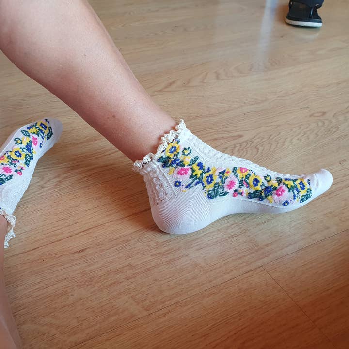 Ivedin - Wholesale Socks - Women's - Ethnic Cotton Short Socks Packs for Women3