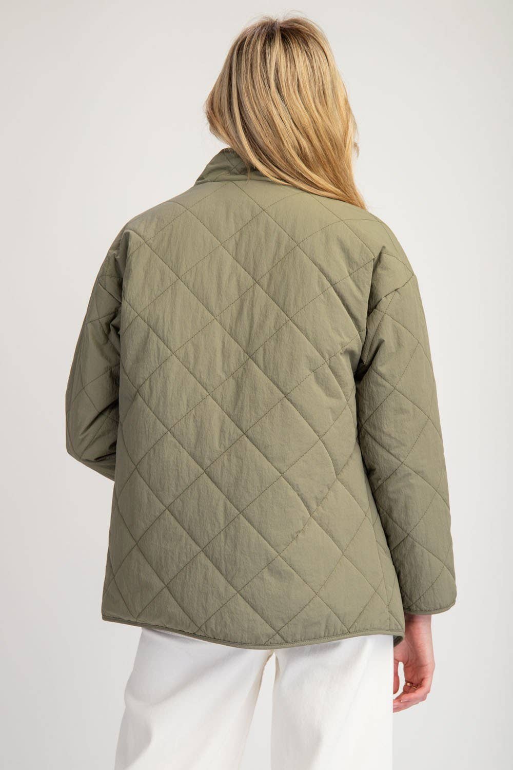 Peace Love Line - Vente Veste – femme - PL3934 - VESTE MATELASSÉE À MANCHES LONGUES ET BOUTON-PRESSION4