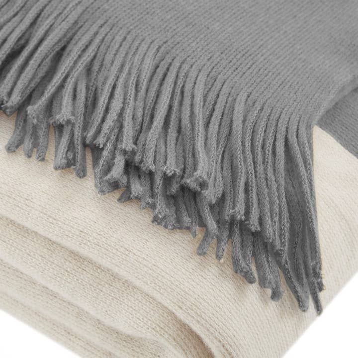Olliix - Wholesale Throw Blanket - Soft Warm Cashmere-Like 50x60" Throw Blanket1