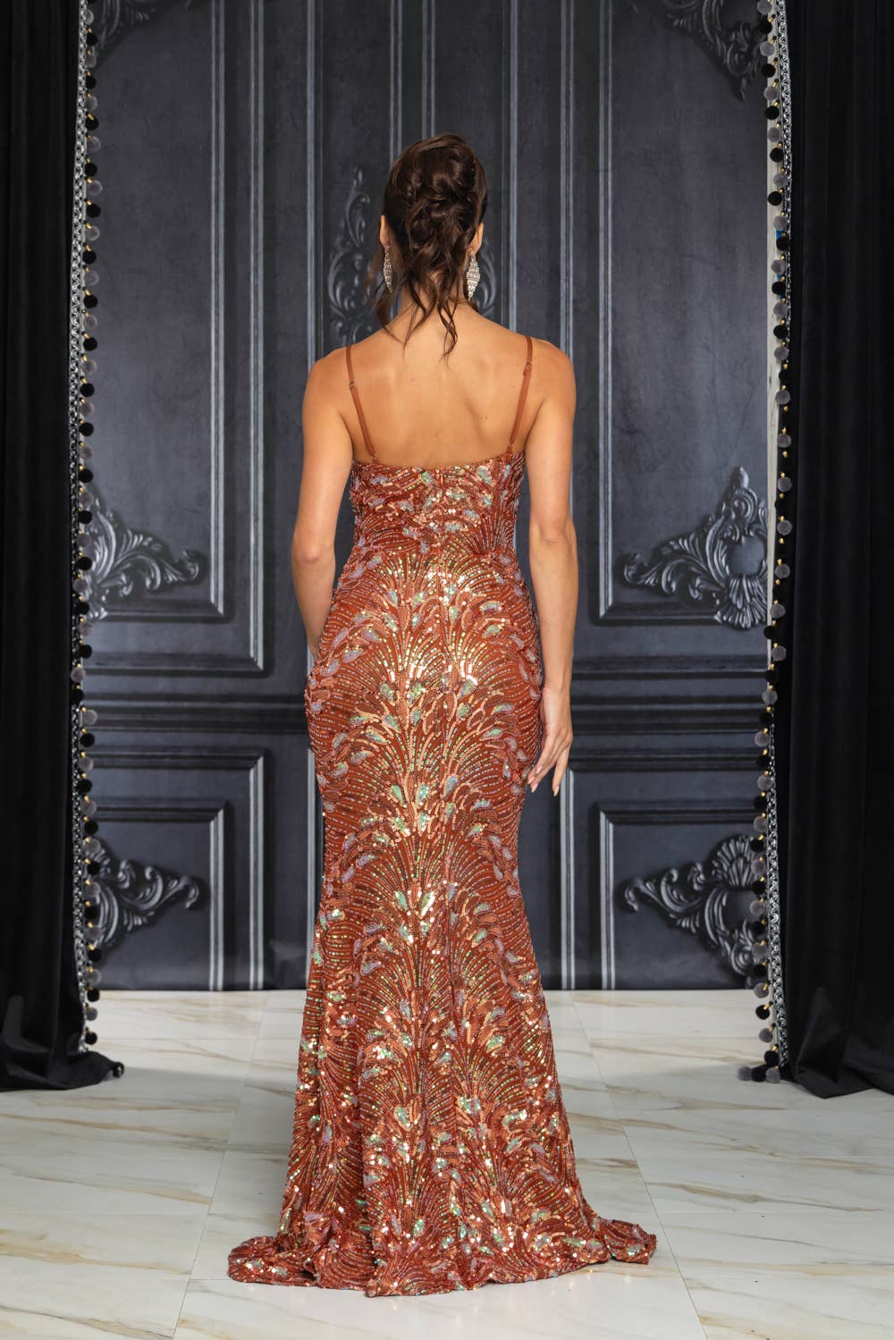 RICARICA INC. - Vendita all'ingrosso Vestito - Donna - Abito lungo scintillante multicolore con paillettes12