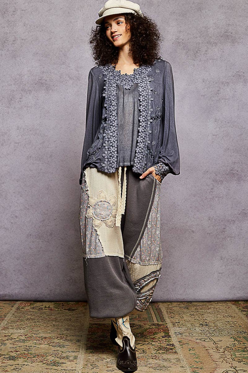 Pol Clothing - Wholesale Blouse - Women's - Long Sleeve Contrast Floral Lace Crochet V-Neck Top21