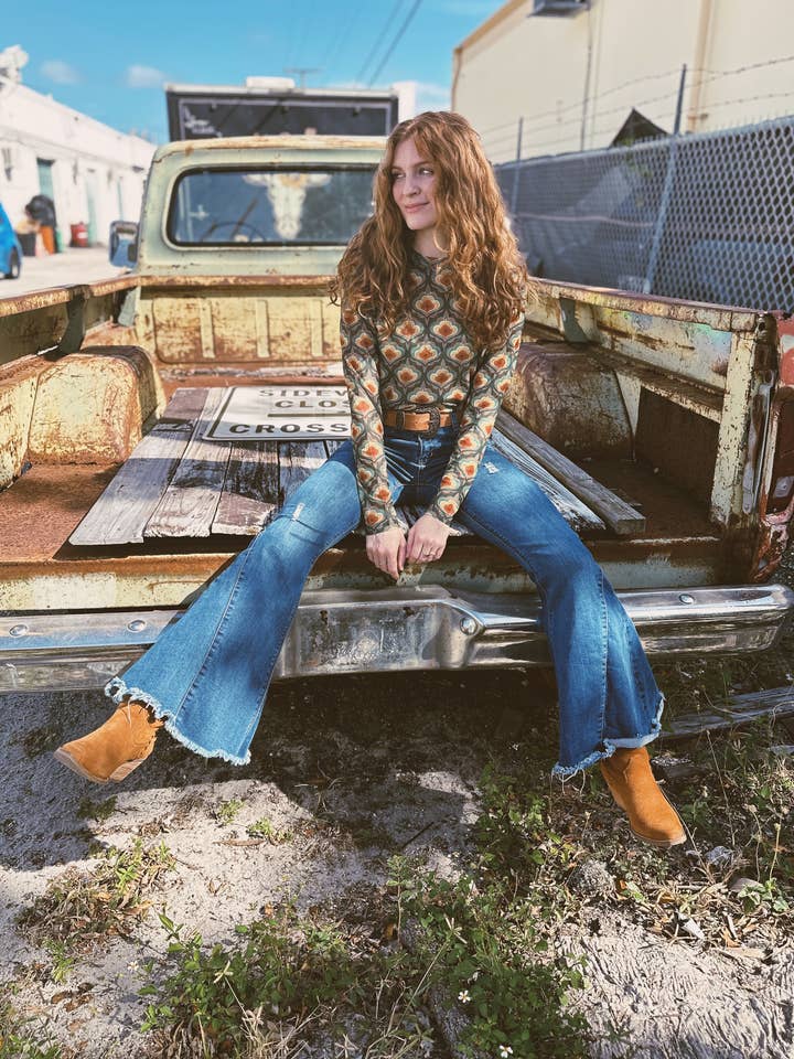 Lil Bee's Bohemian Brand - Wholesale Knit Top - Women's - PRE PACK Vagabond Retro Green Tulip Mesh Top (1S-2M-2L-1XL)