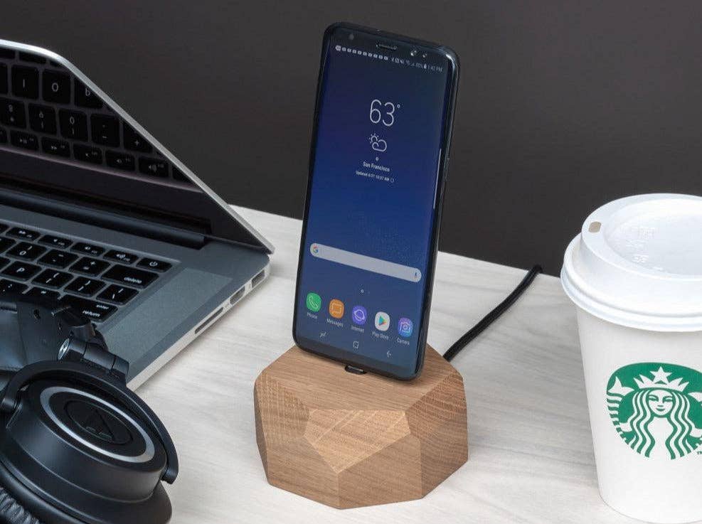 Oakywood - Wholesale Phone/Tablet Stand - Smartphone Dock10
