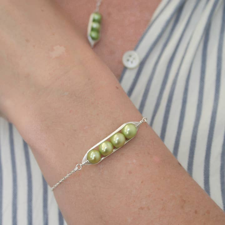 Rising Jewelry - Wholesale Link & Chain Bracelet - Pea pod bracelet, Green, Pea Jewelry, Mothers Day Gift