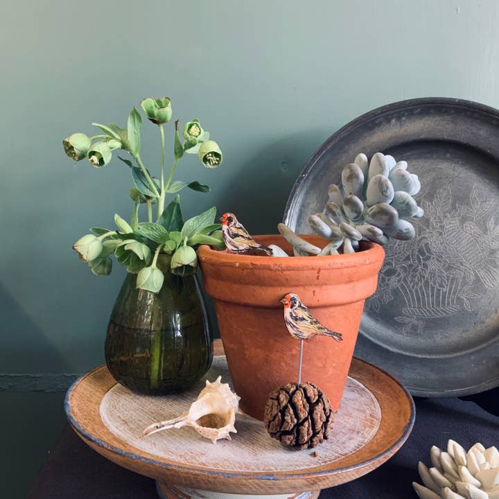 Lily Faith - Wholesale Garden/Lawn Stake - Goldfinch Plant Pot Companions