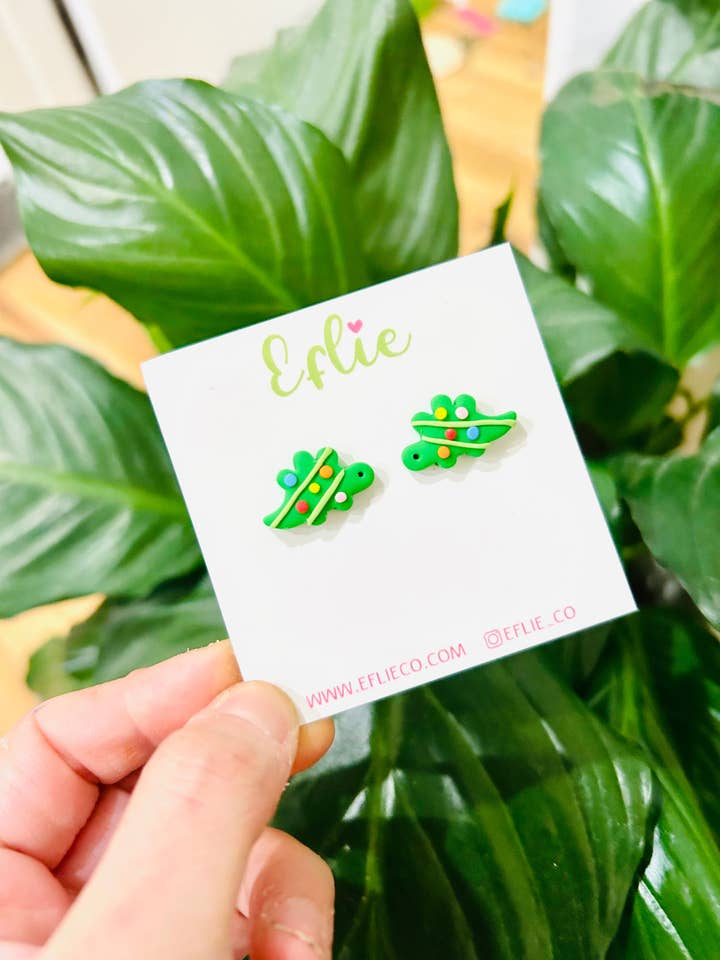 Festliche Hängeohrringe mit Dinosaurier-Weihnachtsbaum für den Großhandel von Eflie