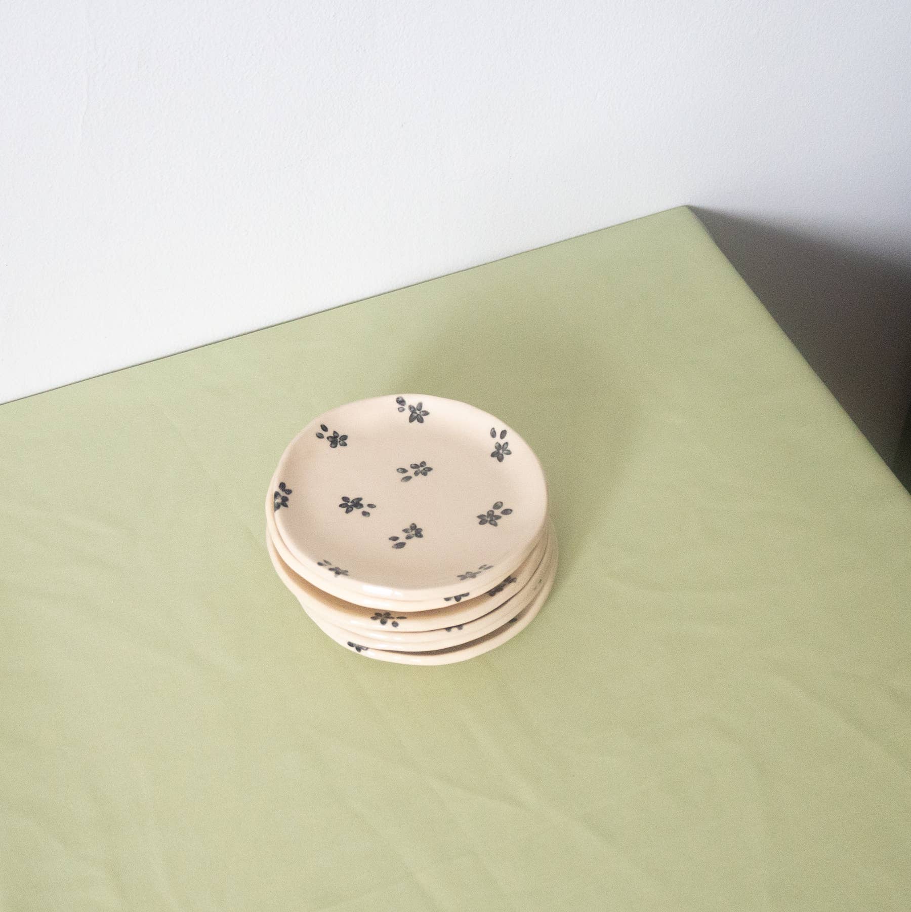 Erika Christine Ceramics - Wholesale Jewelry Dish - Black Forget Me Not Catchall Plate2