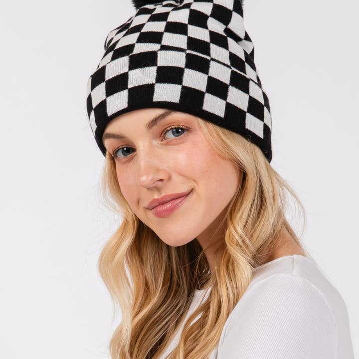 Gorro con pompones a cuadros para venta al por mayor de Collections by Fame Accessories