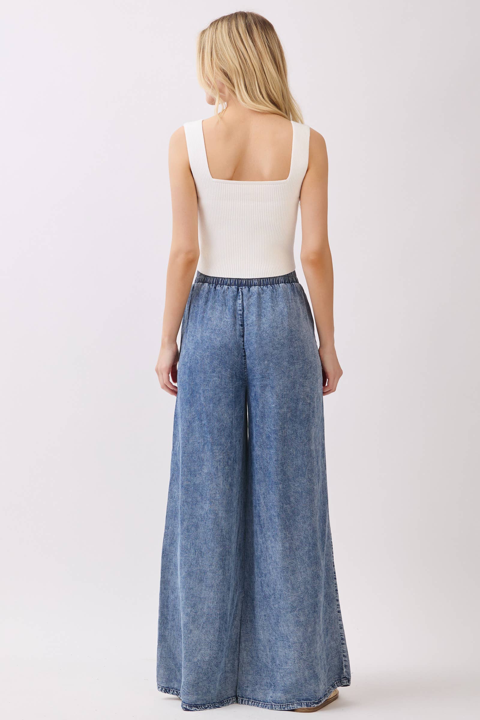 Med Wash Minerale Was Wide Leg Tencel Broek - VP3234A voor groothandel op Faire4