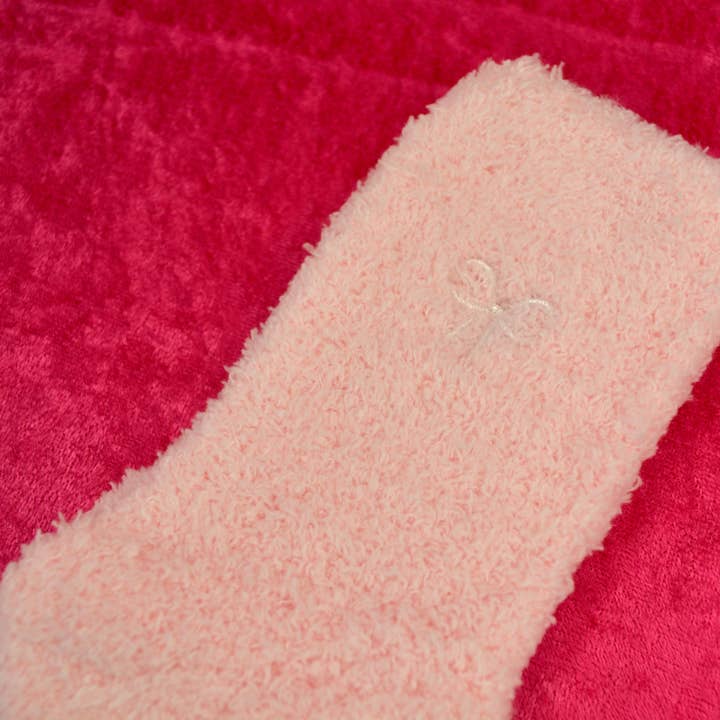 Mary Kathryn Design – wholesale Socks – Women's – Pink Ribbon Fuzzy Socks