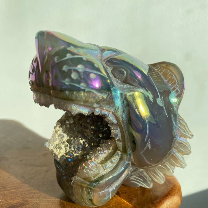 Medium Aura agat ametist geod tigerhuvudsskulptur B för wholesale av Good Juu Juu