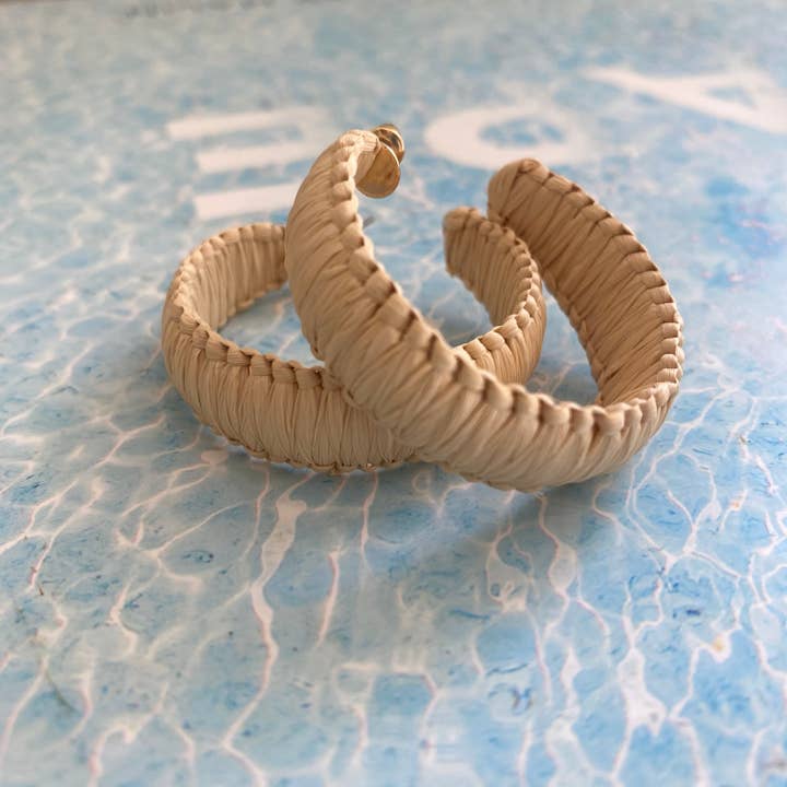 Beach Waves Örhängen för wholesale av Erin McDermott Jewelry