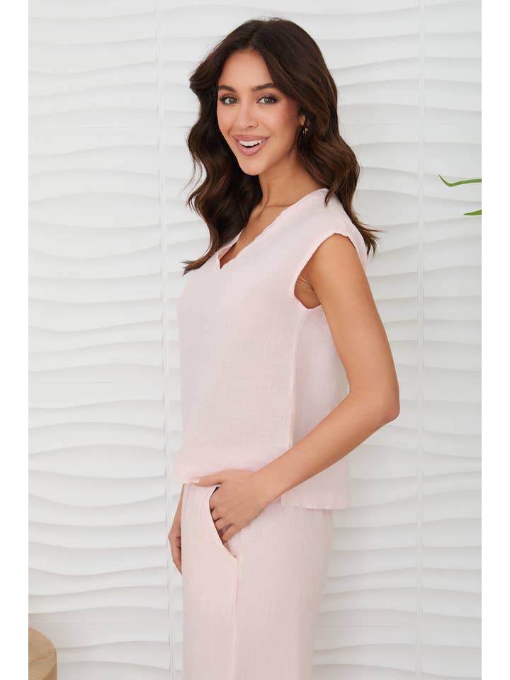 MILIO MILANO - Wholesale Blouse - Women's - V-NECK DOUBLE NECK HEM LINEN SLEEVLESS TOP (155014/13780)