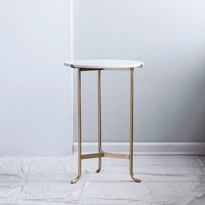 Blue Ocean Traders - Vente Tables d'appoint - Table d'occasion pour occasions