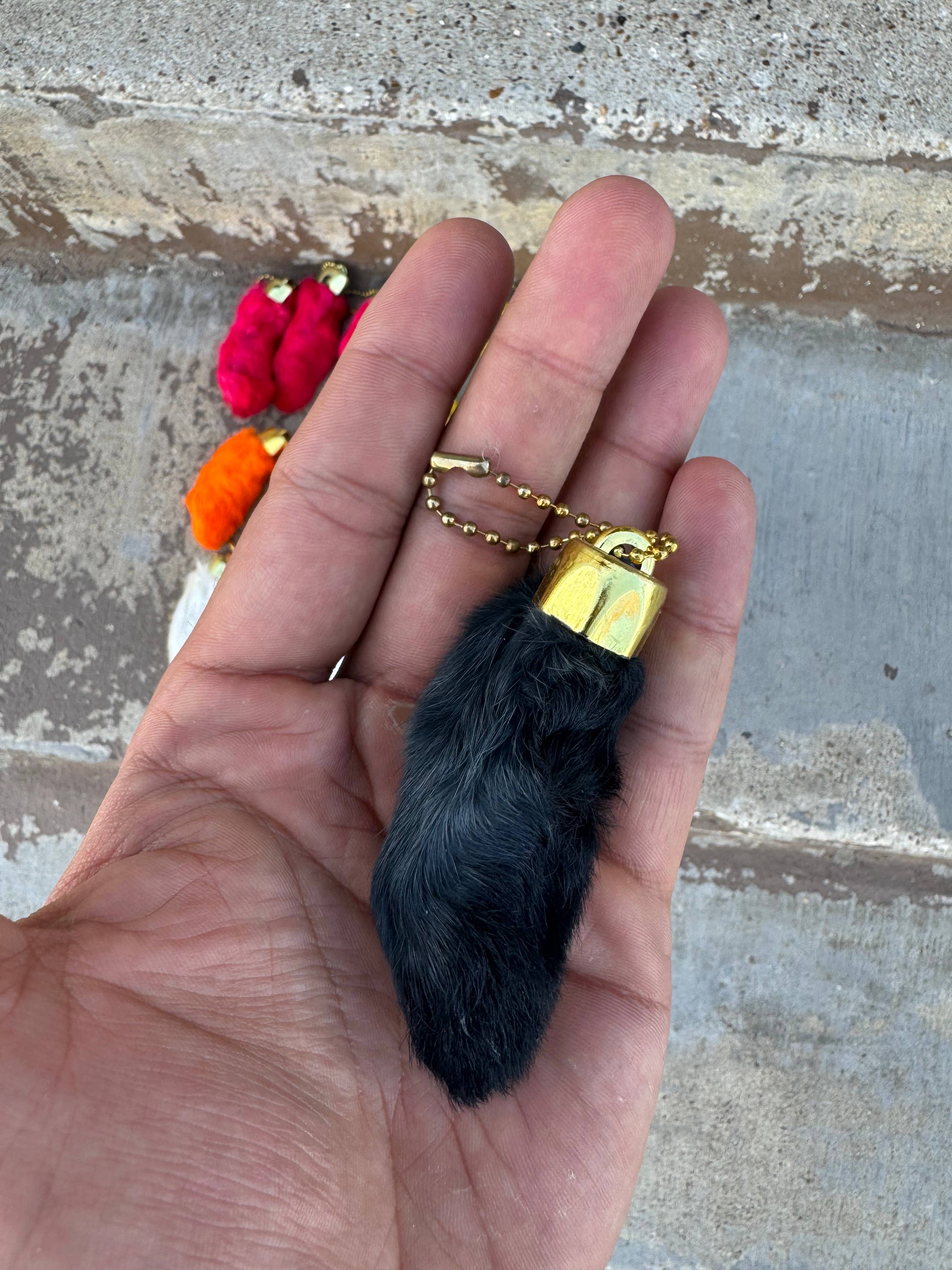 Western Linens - Wholesale Keychain - Unisex - Lucky Rabbit foot - Genuine 8