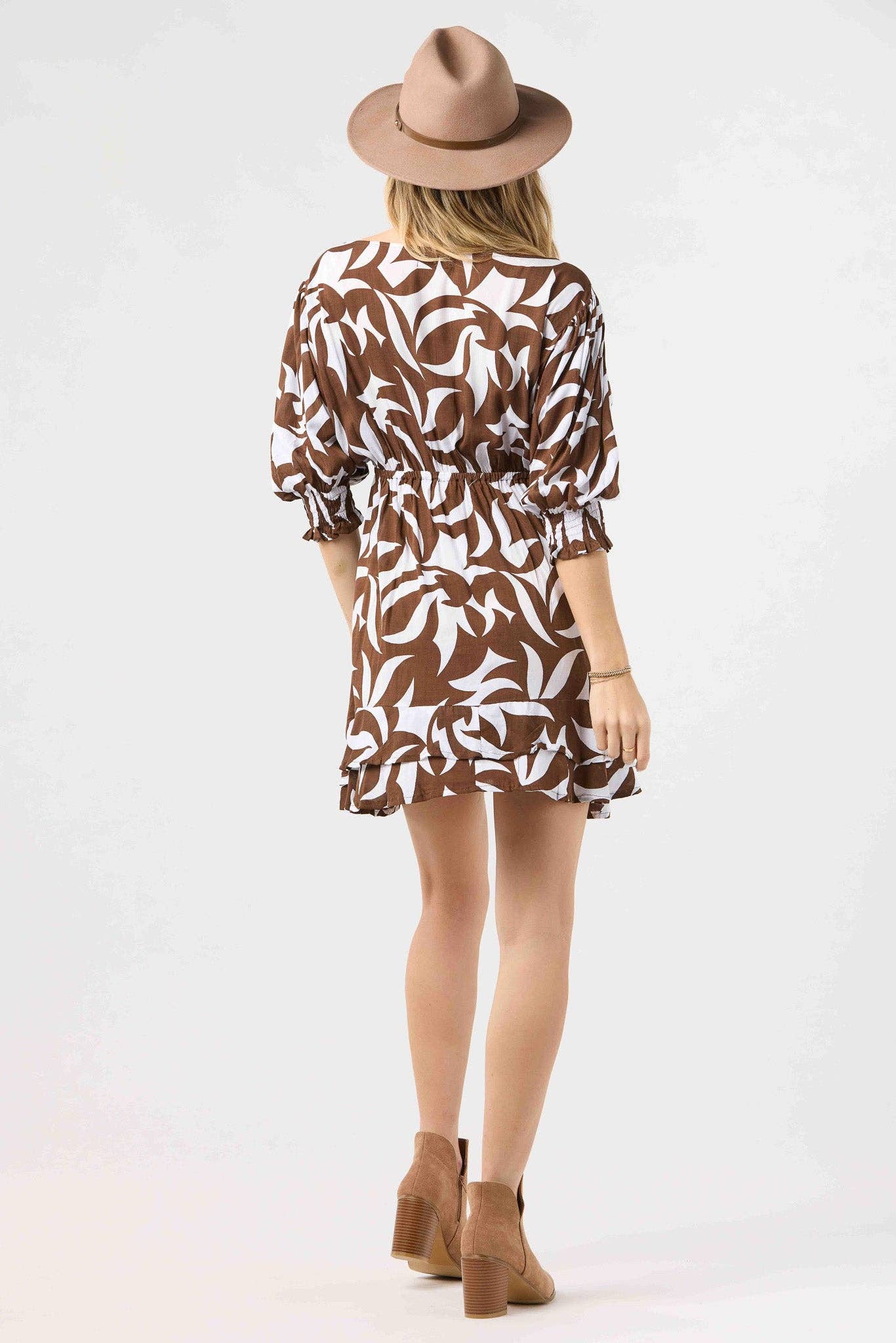 Abstrakte Geo Coco Folklore-Minikleid für den Großhandel auf Faire2