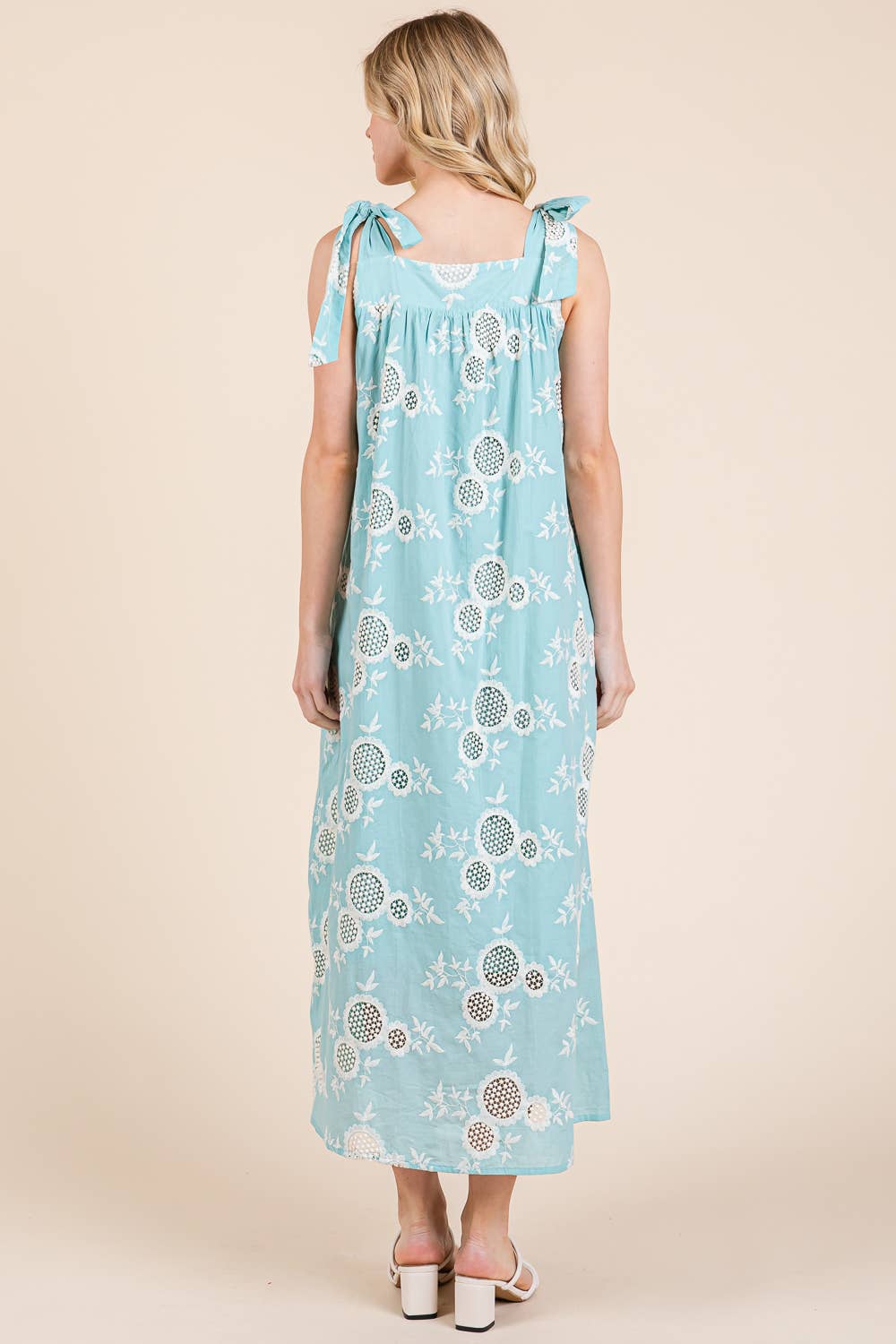 GeeGee x Lovelo – wholesale Dress – Women's – Sunflower Eyelet Lace Midi Sundress, OD5134010