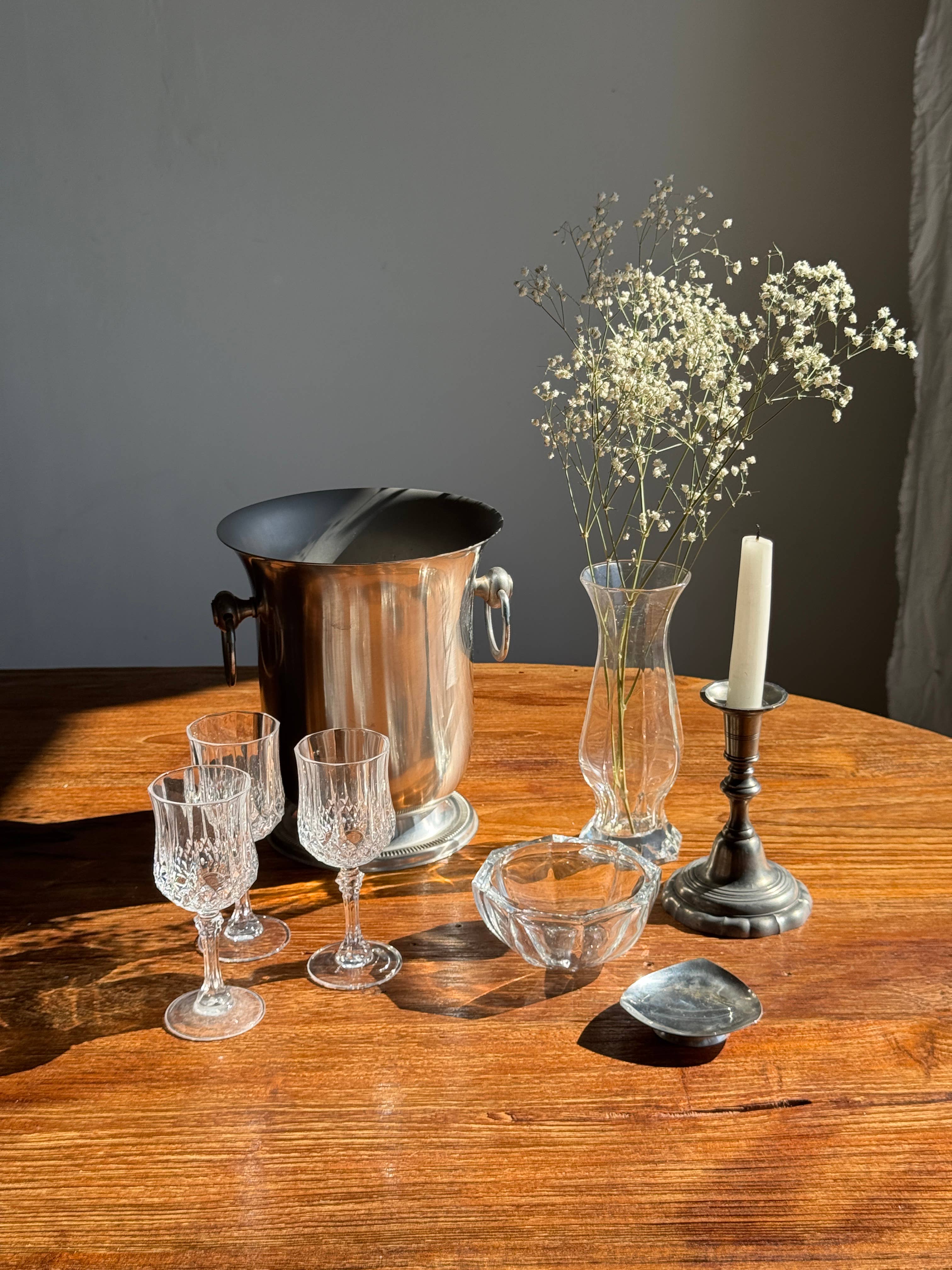 Office Objets - Wholesale Wine Glass - Set of 6 small diamond-cut crystal glasses H14.53