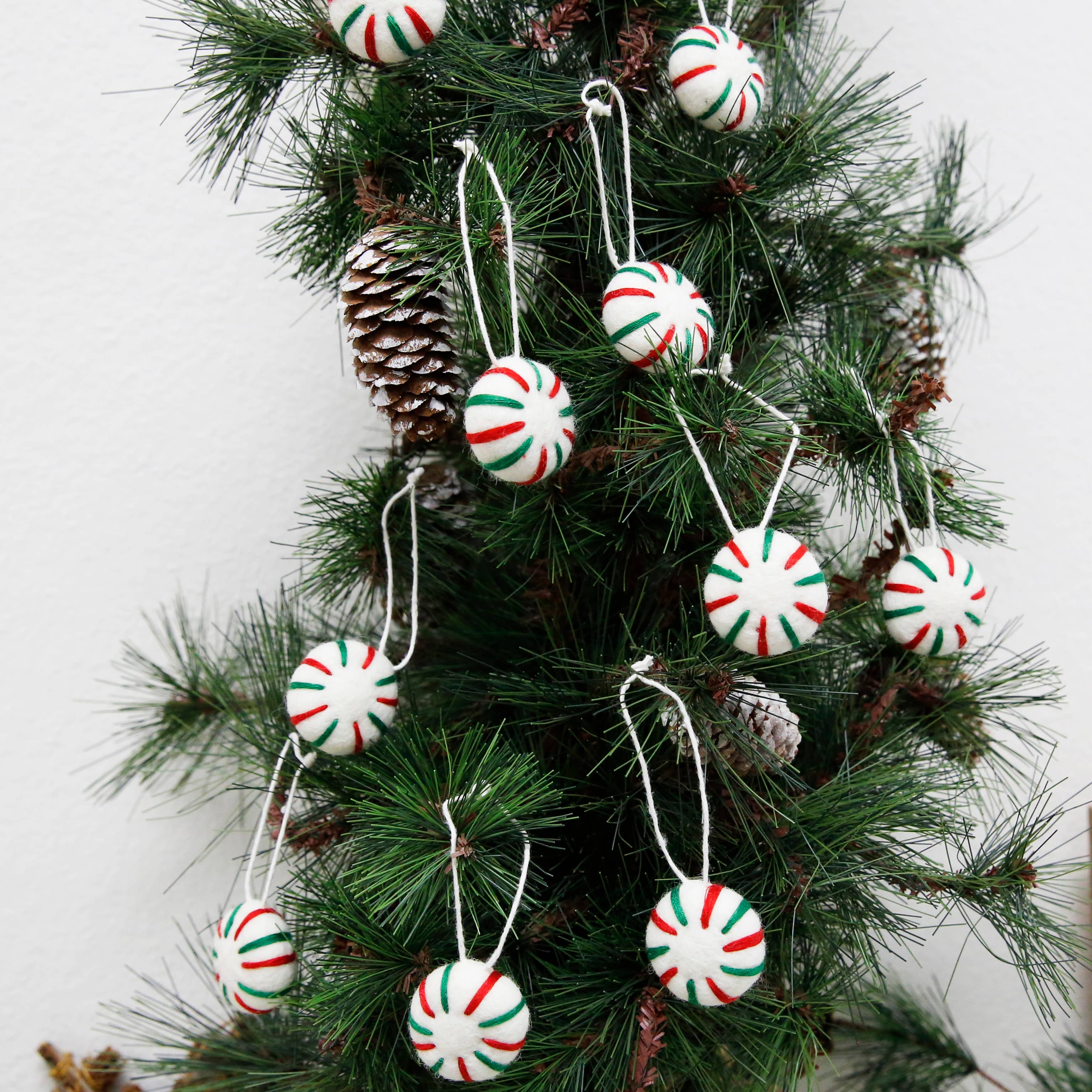 The Felt Pod – Conjunto de ornamentos por atacado – Conjunto de 10 Doces de Hortelã de Natal em Feltro4