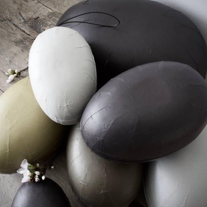 Nordstjerne - Wholesale Decorative tabletop object - fill me eggs - set of 4, dark grey10