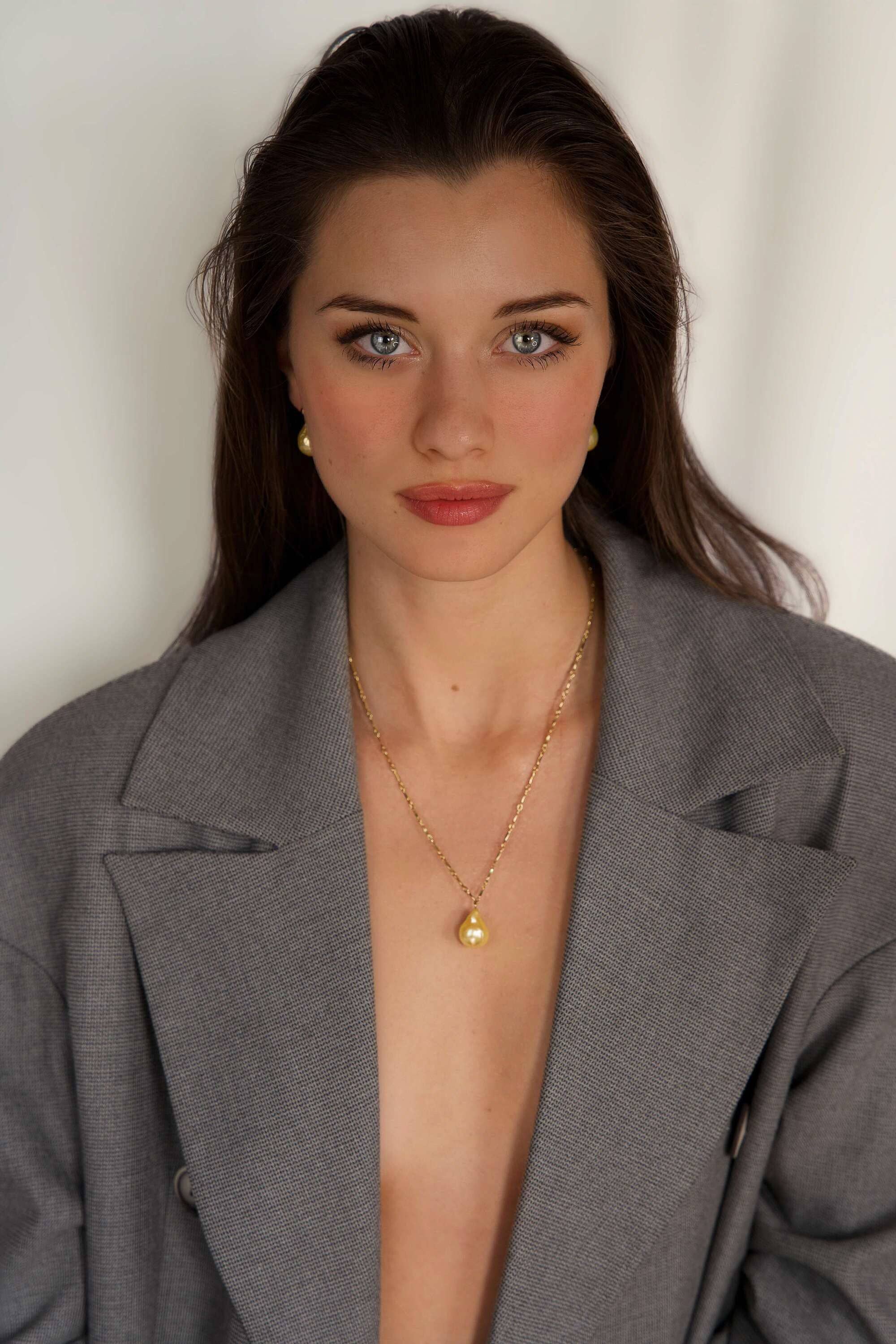 Katy Faye - Wholesale Pendant/Charm Necklace - Giada Gold Pearl Necklace0