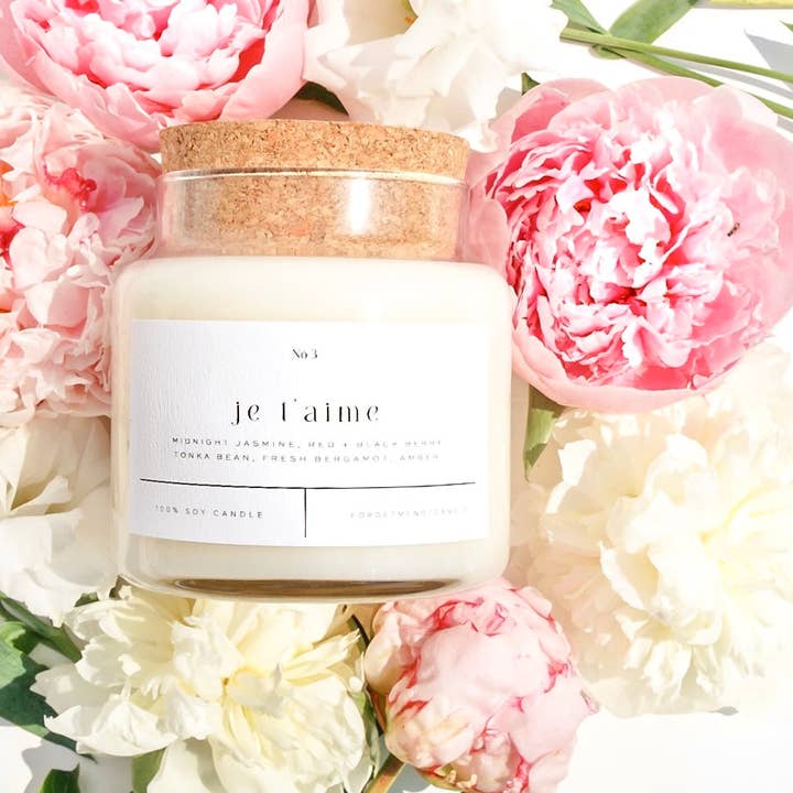 Je T'aime 22 oz Glass Candle – Sold as a Case Of 3 for wholesale by Forget Me Not Candle