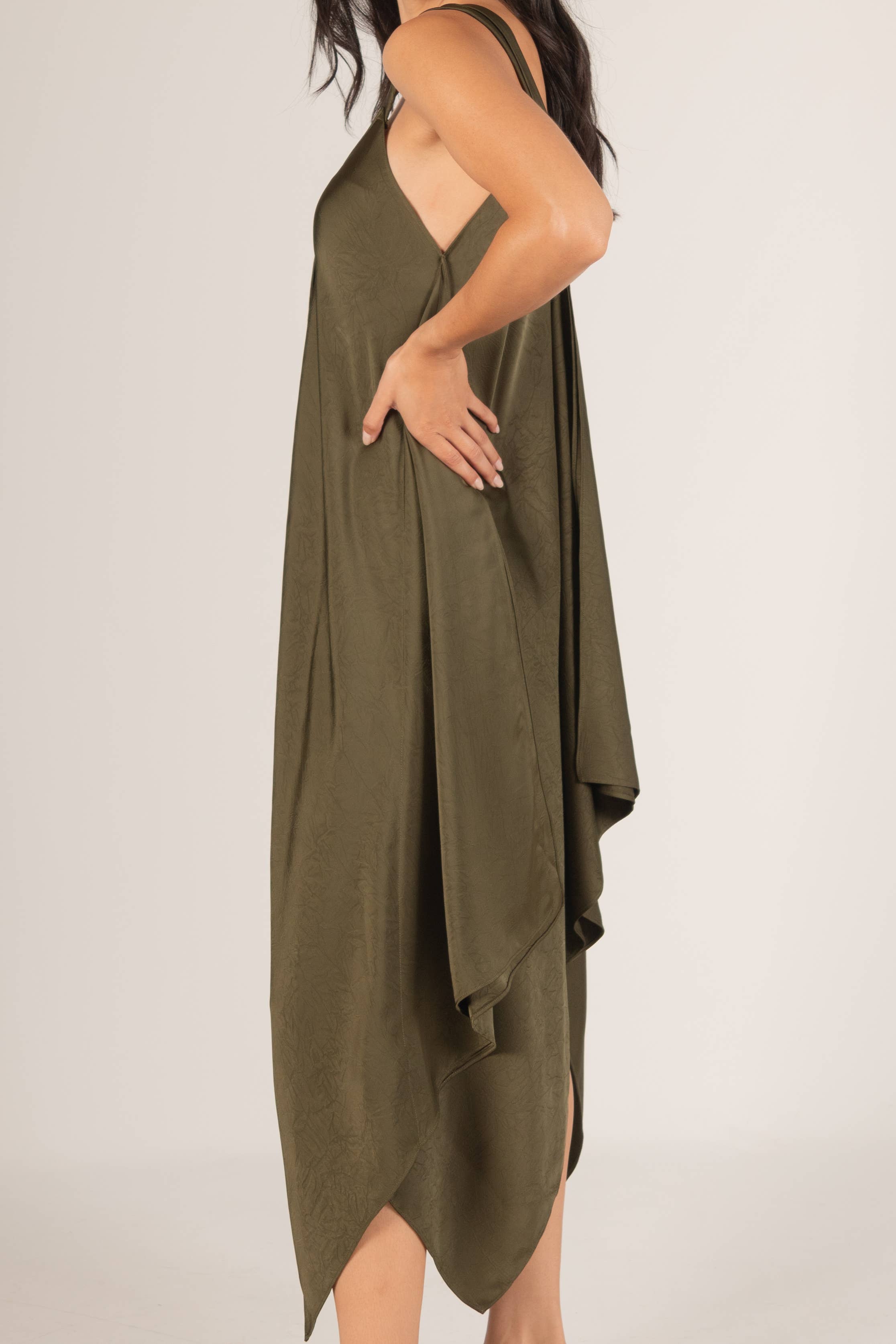 Before You Collection - Wholesale Dress - Women's - Textured Satin V-Neck Sharkbite Hem Dress7