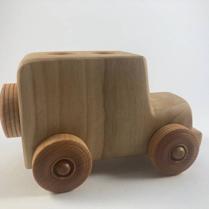 Farmhouse Friends - Wholesale Wood Toy - Kids - Wooden Jeep1